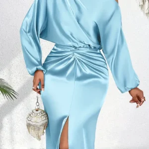 Robe en satin pour femme